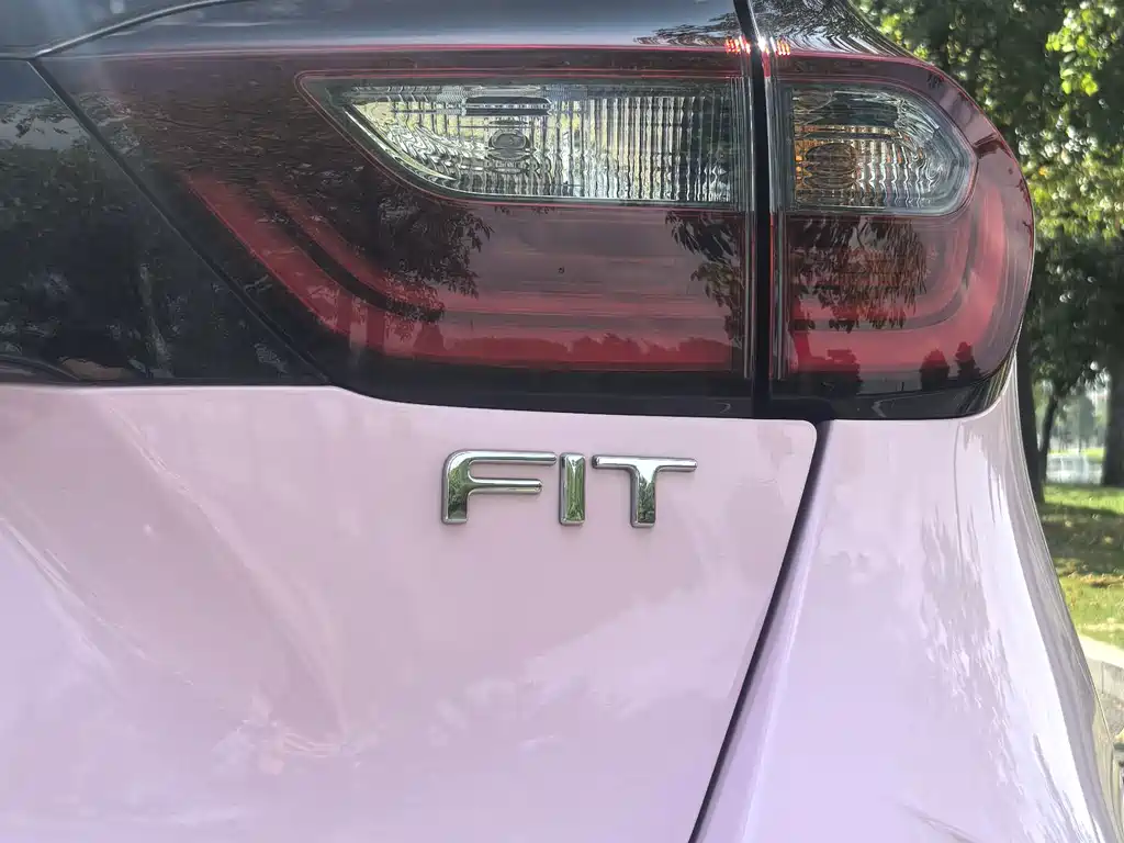 Honda Fit — миниатюра 10