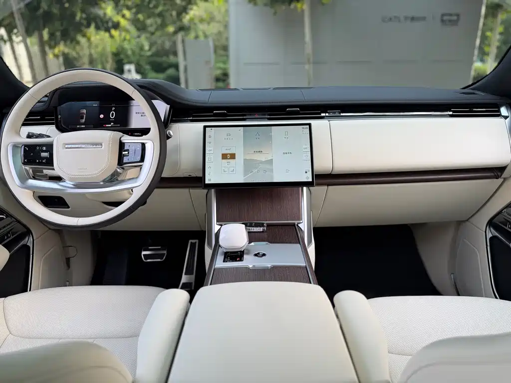 Land Rover Range Rover — миниатюра 12