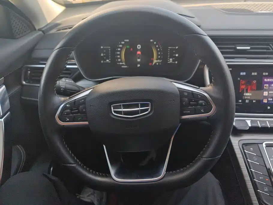 Geely Boyue — миниатюра 15