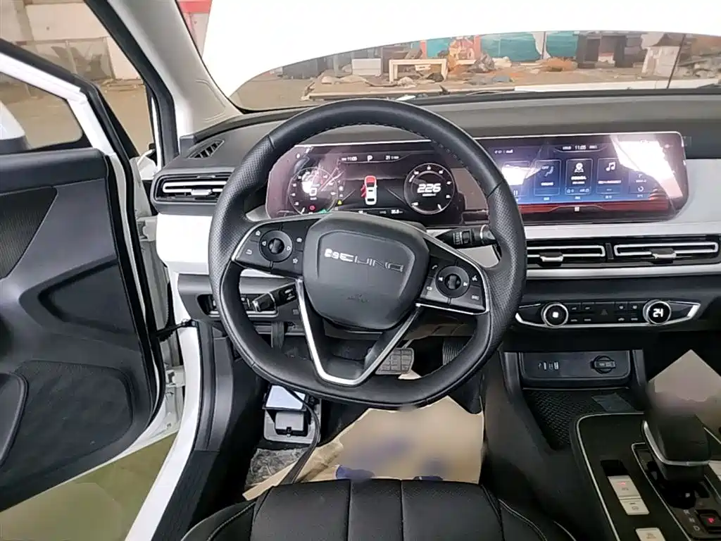BAIC EU5 Plus — миниатюра 11