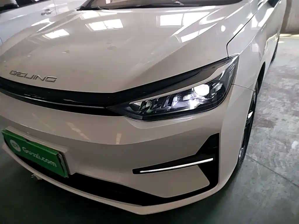 BAIC EU5 Plus — миниатюра 24