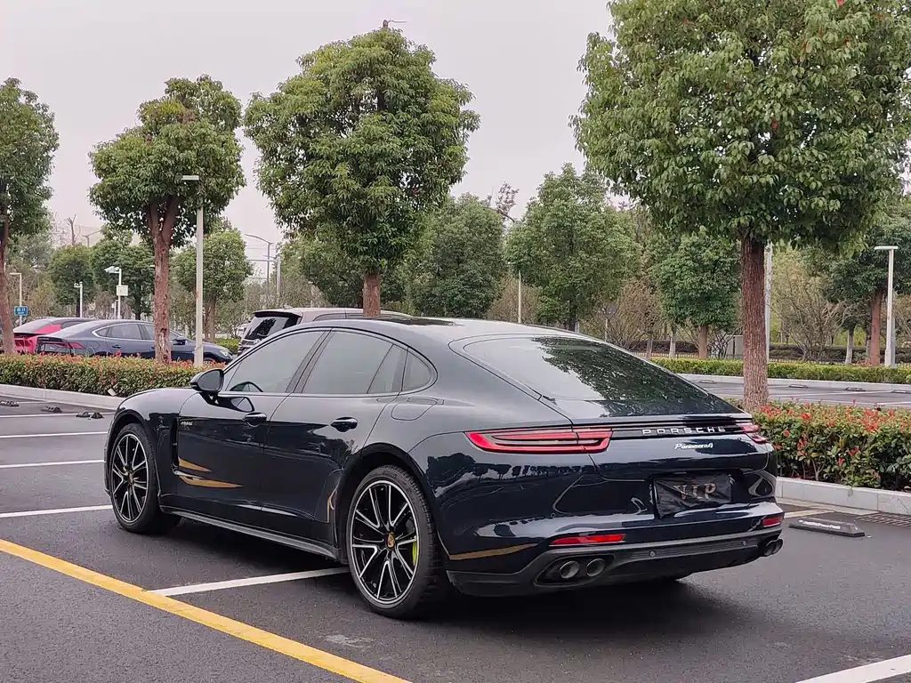 Porsche Panamera Hybrid — миниатюра 5
