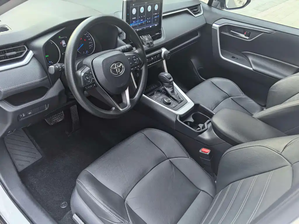 Toyota Wildlander — миниатюра 20