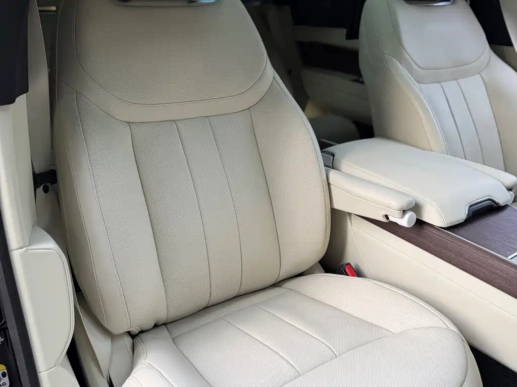 Land Rover Range Rover — миниатюра 15