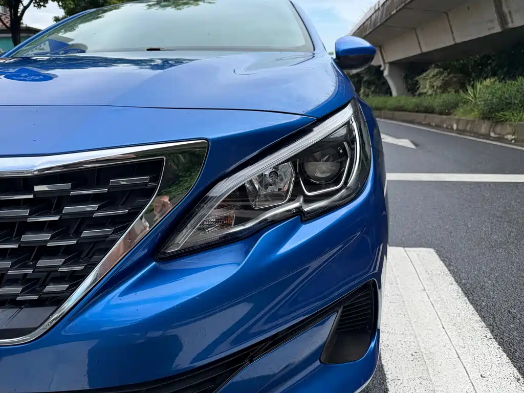 Peugeot 408 — миниатюра 4