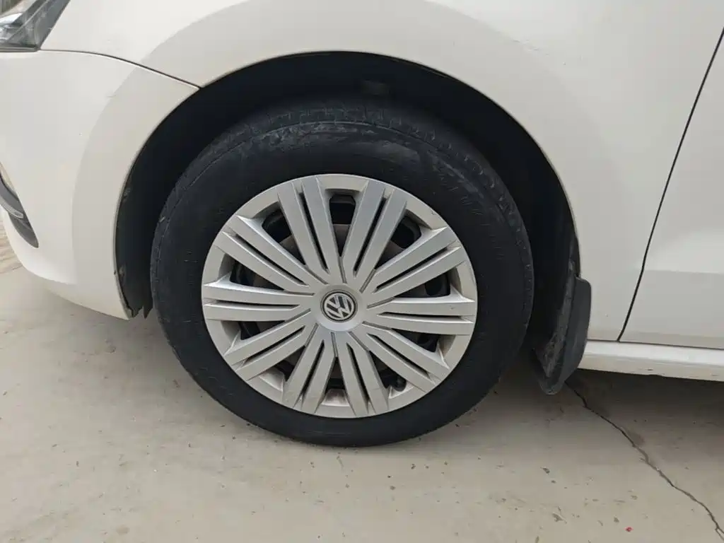 Volkswagen Polo — миниатюра 23