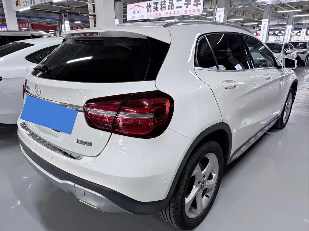 Mercedes-Benz GLA — миниатюра 19