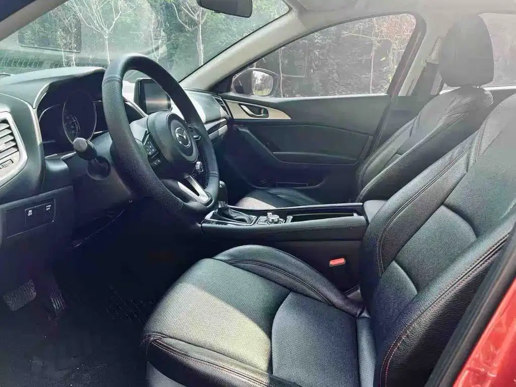 Mazda 3 Axela — миниатюра 4