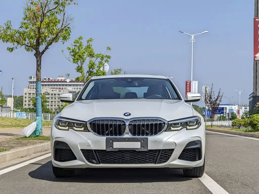 BMW 3 Series — миниатюра 2