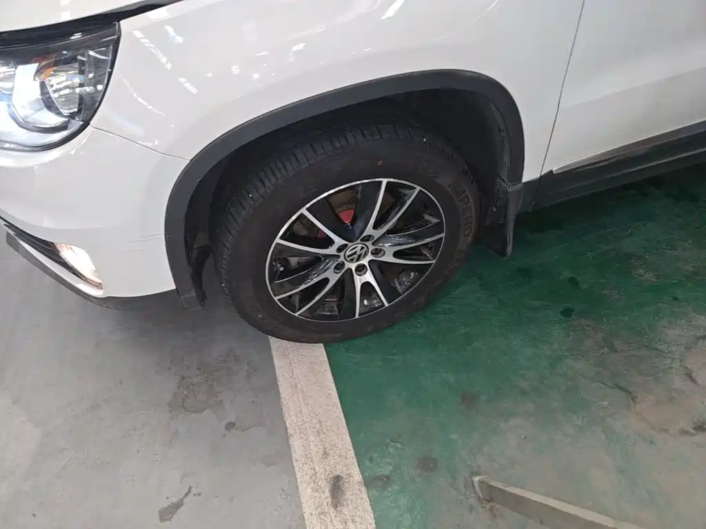 Volkswagen Tiguan — миниатюра 23