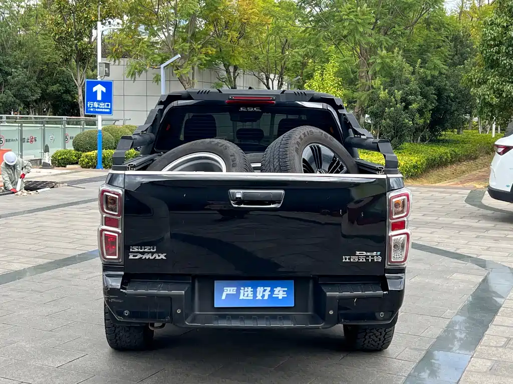 Isuzu D-MAX — миниатюра 9