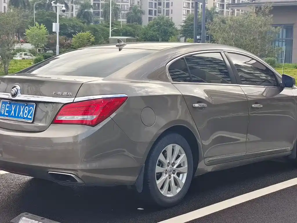 Buick LaCrosse — миниатюра 9