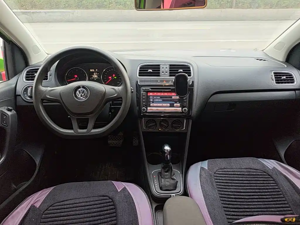 Volkswagen Polo — миниатюра 10