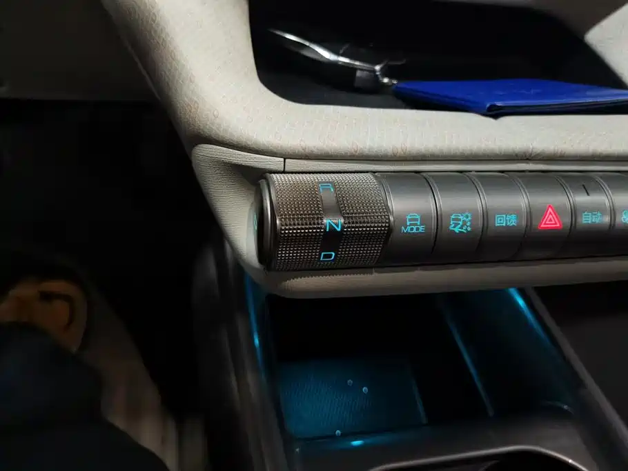 BYD Dolphin — миниатюра 16
