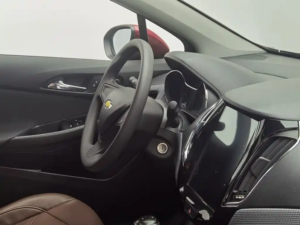 Chevrolet Cruze — миниатюра 22