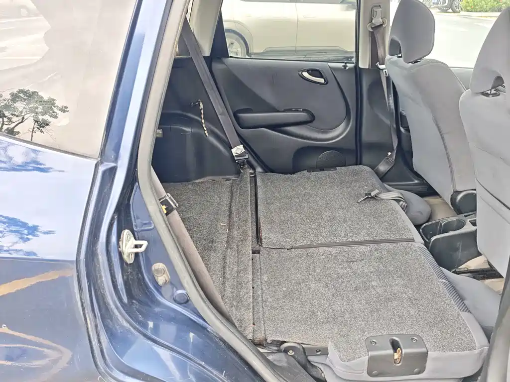 Honda Fit — миниатюра 17