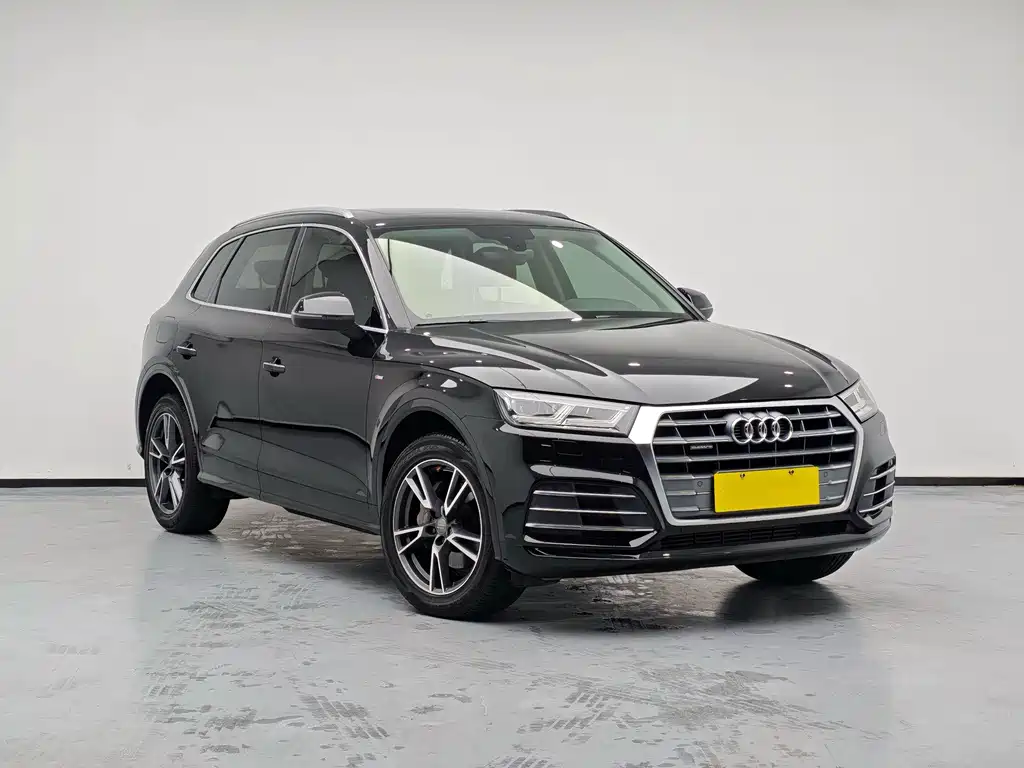 Audi Q5L — миниатюра 2