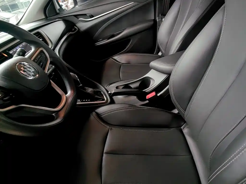 Buick Excelle — миниатюра 15