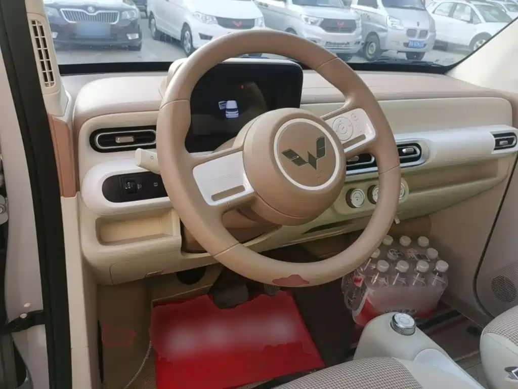 Wuling MINIEV — миниатюра 10