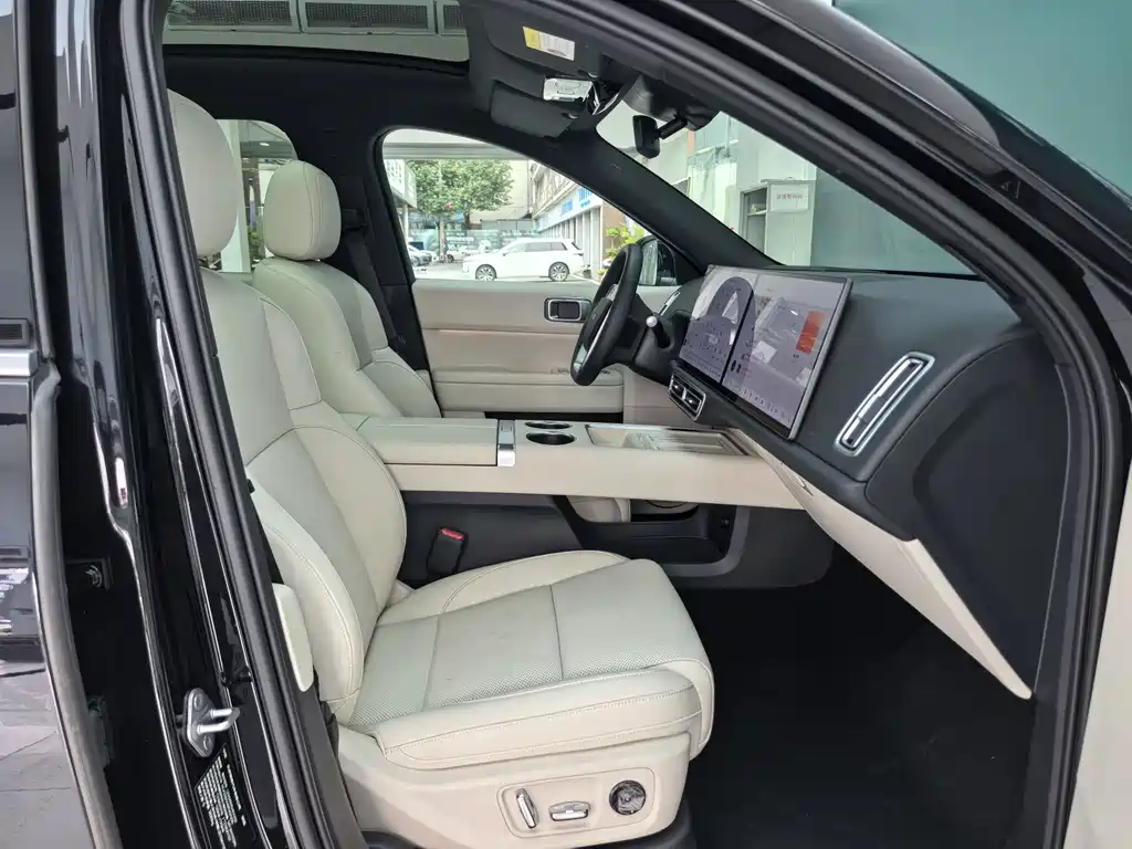 Li Auto L6 2024 Pro