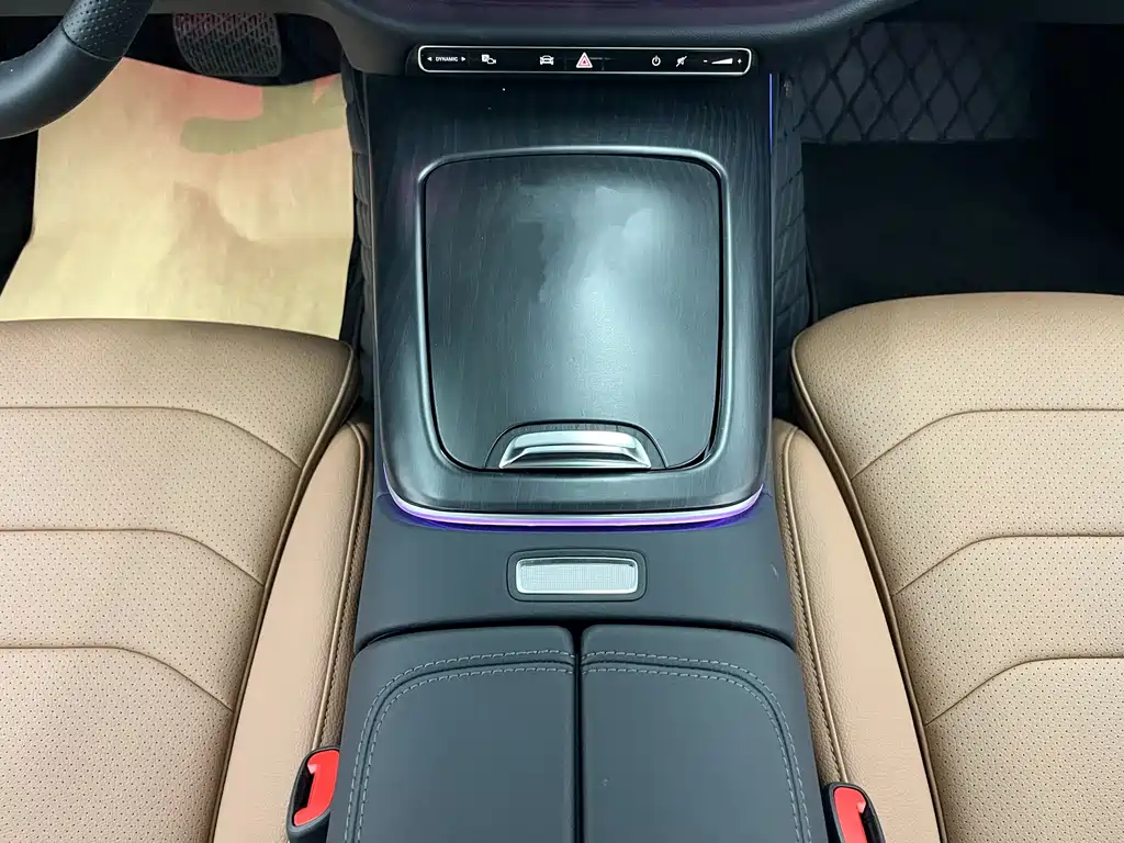 Mercedes-Benz E-Class — миниатюра 20