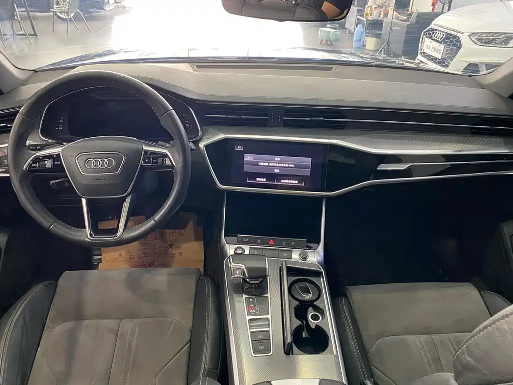 Audi A6L 2020 40 TFSI Luxury