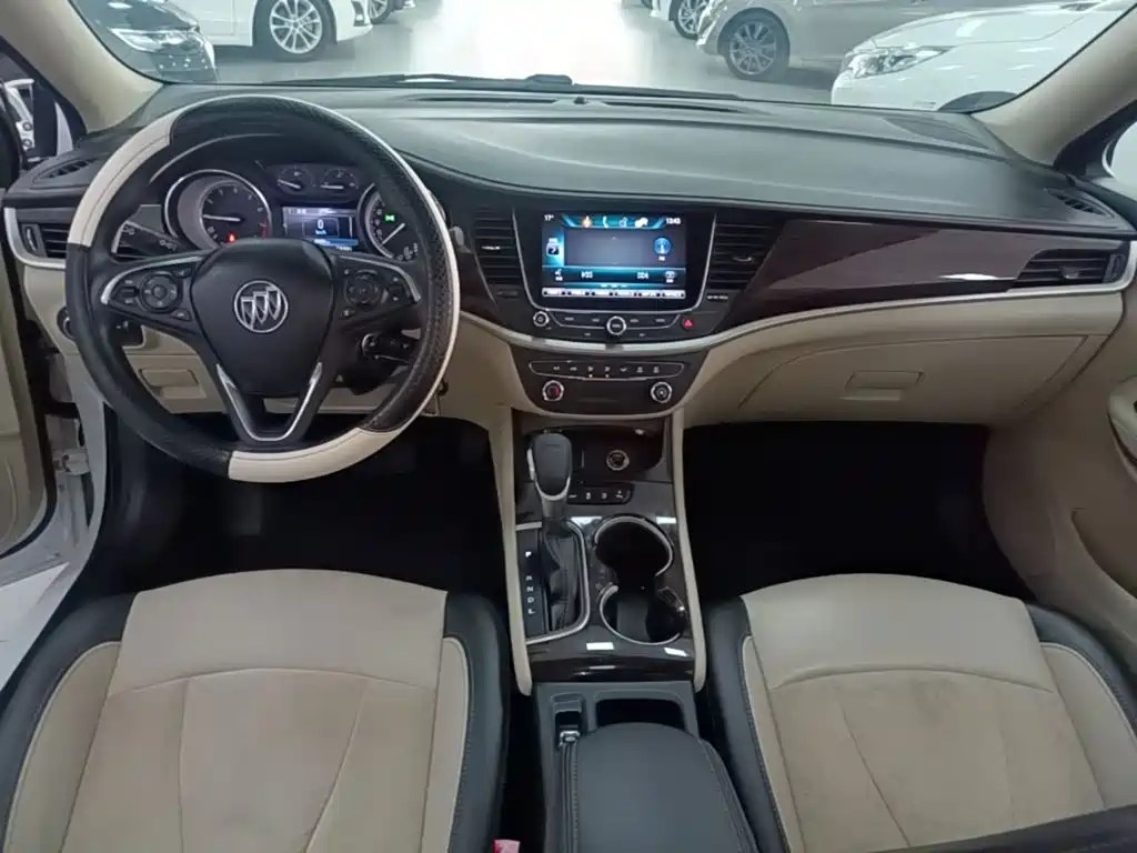 Buick Verano — миниатюра 10