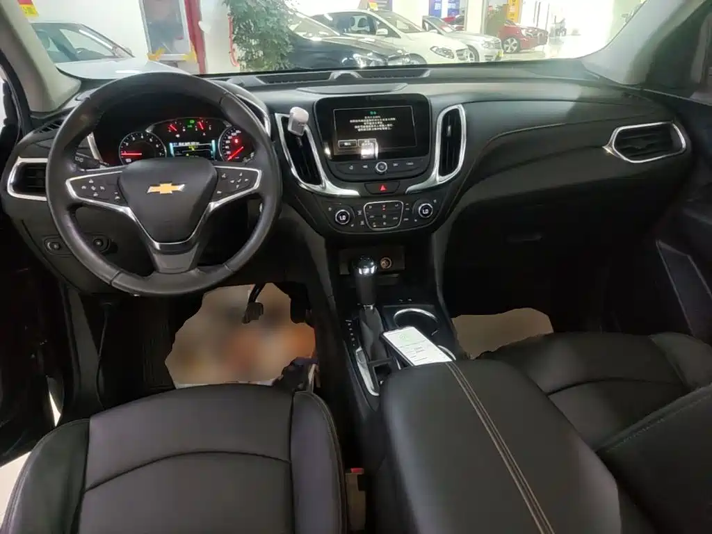 Chevrolet Equinox — миниатюра 10
