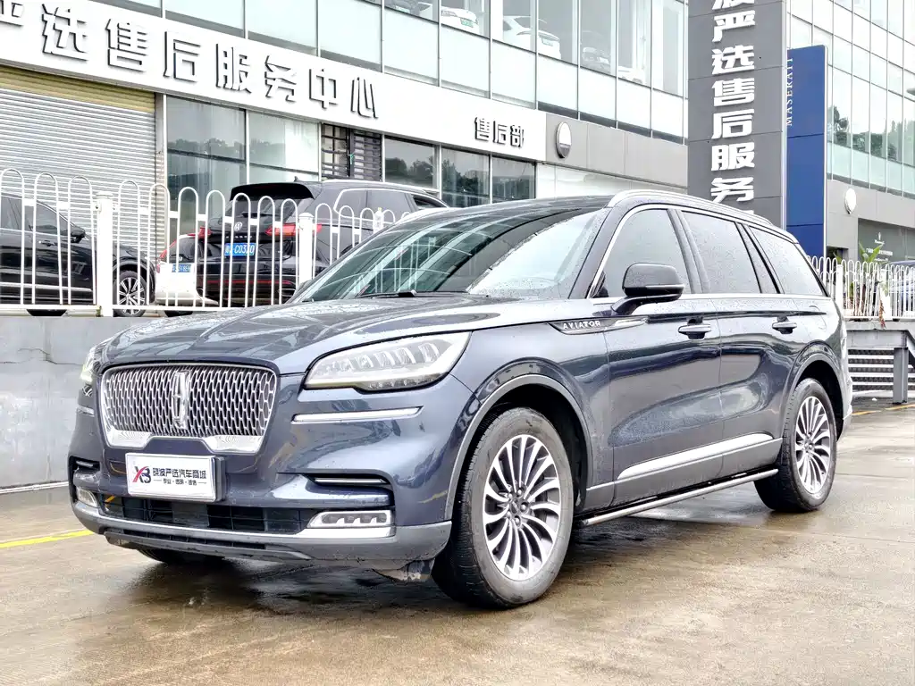 Lincoln Aviator