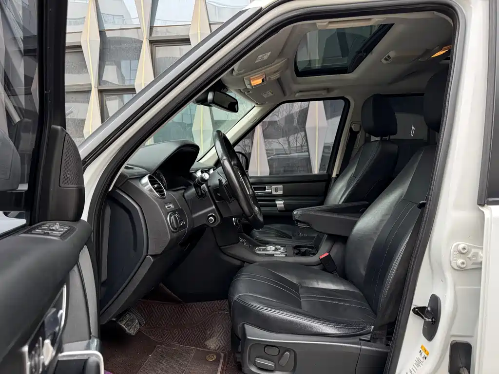 Land Rover Discovery 2016 3.0 SC V6 HSE