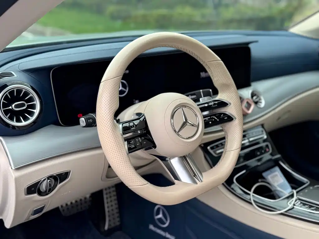 Mercedes-Benz E-Class (Import) — миниатюра 7