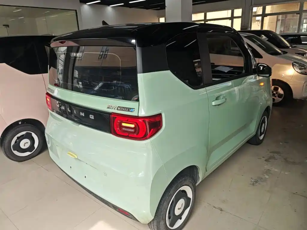 Wuling MINIEV — миниатюра 7