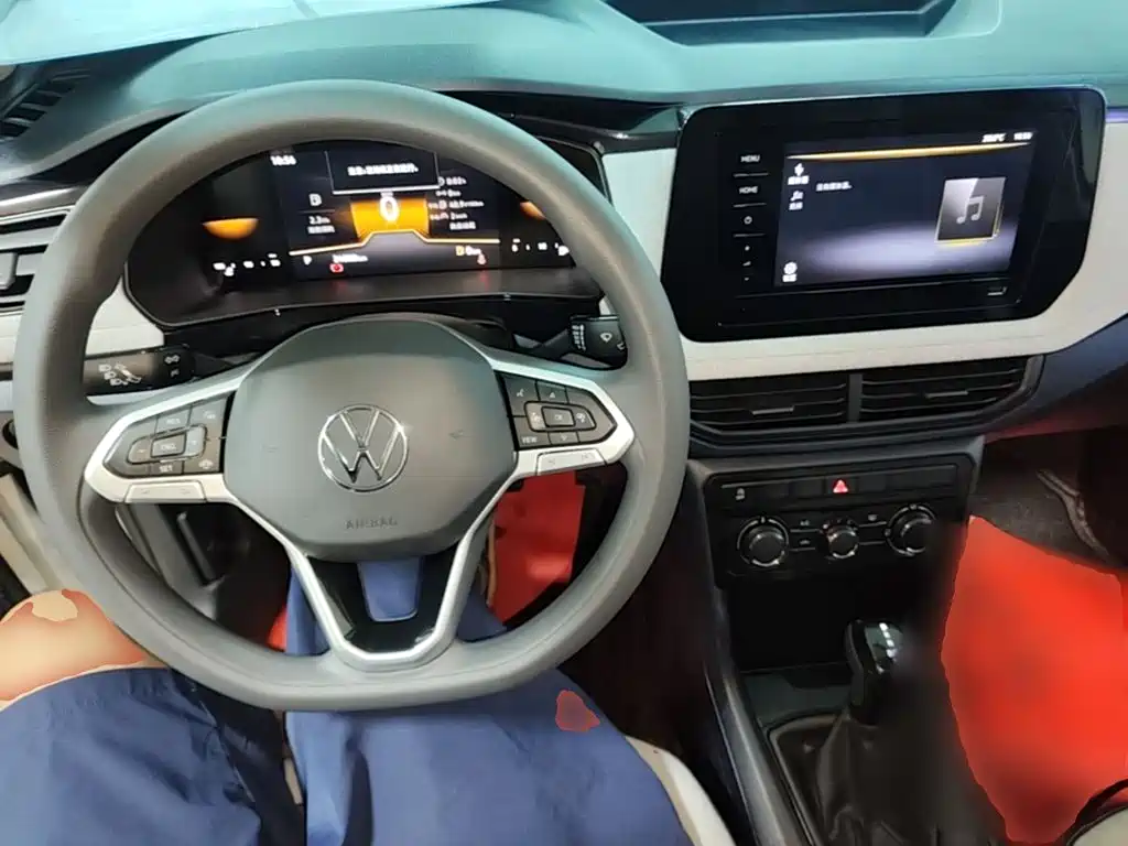 Volkswagen Tharu — миниатюра 10