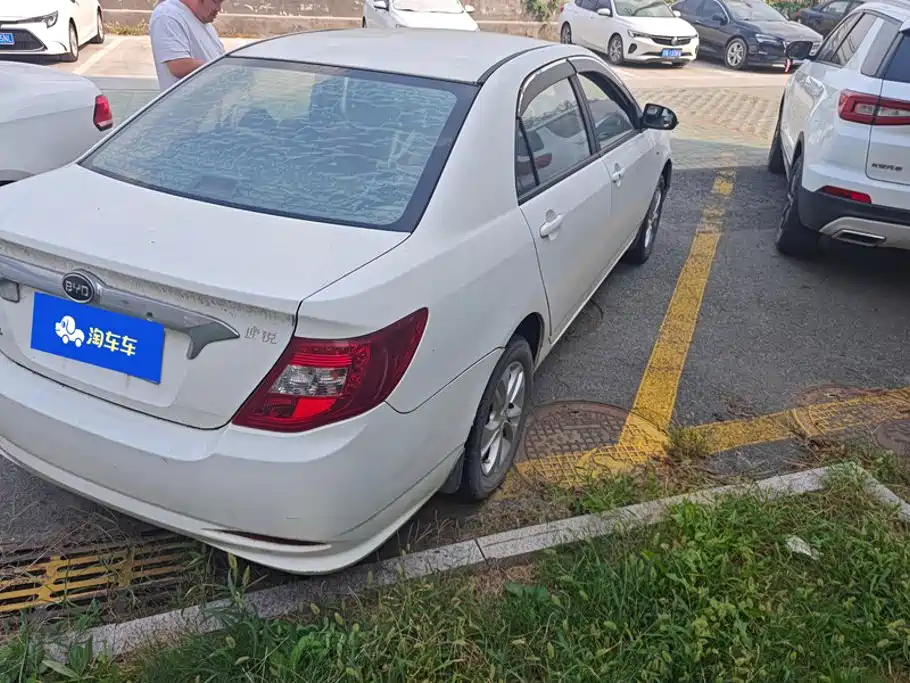 BYD F3 — миниатюра 3