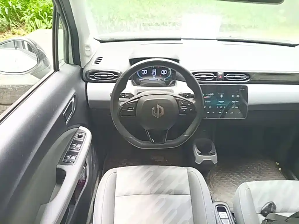 Leapmotor Leapmotor T03 — миниатюра 11