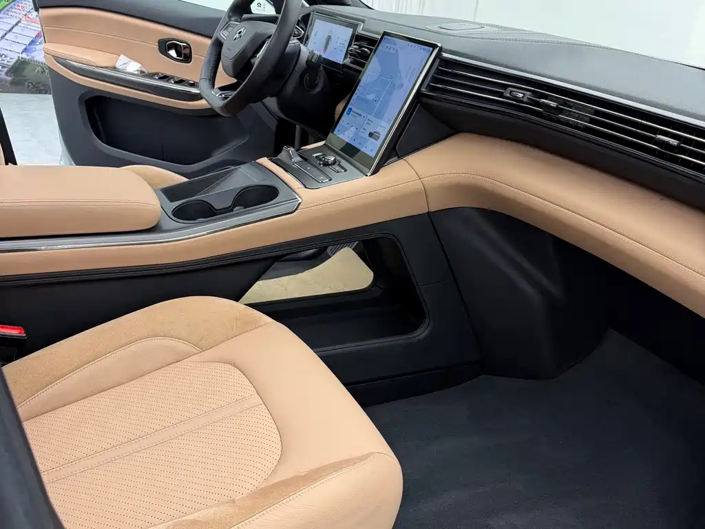 NIO ES6 — миниатюра 18