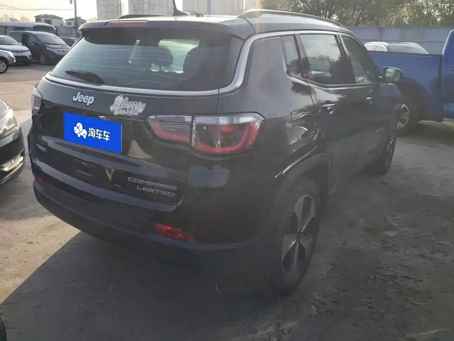 Jeep Compass — миниатюра 3