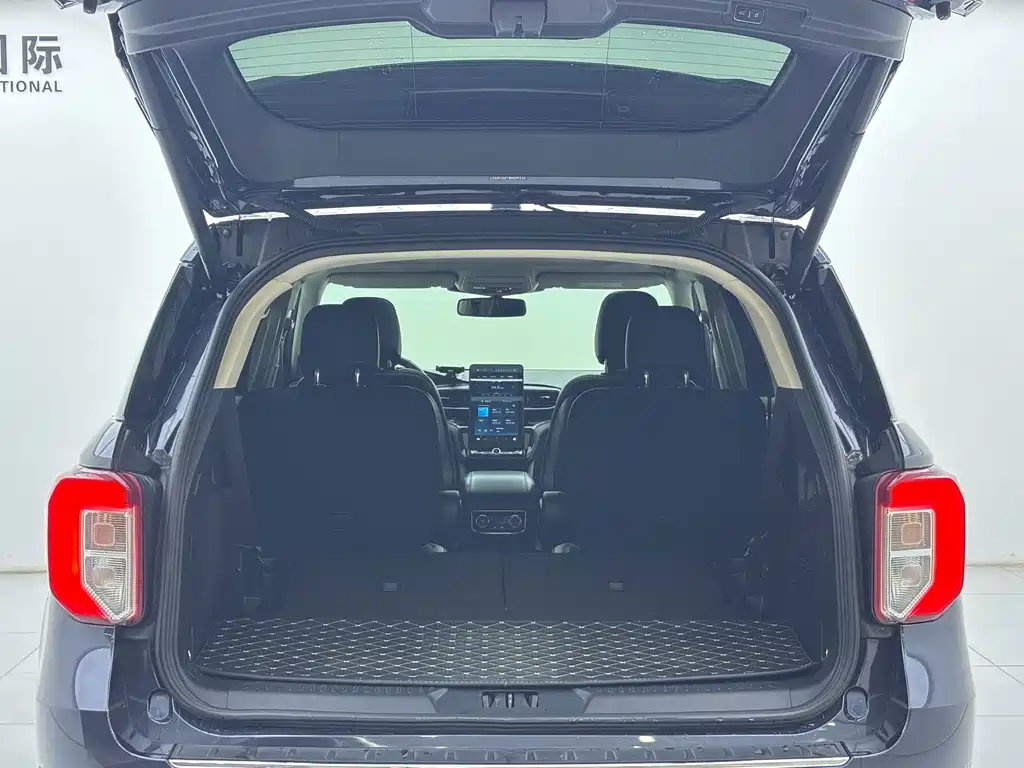 Ford Explorer — миниатюра 18