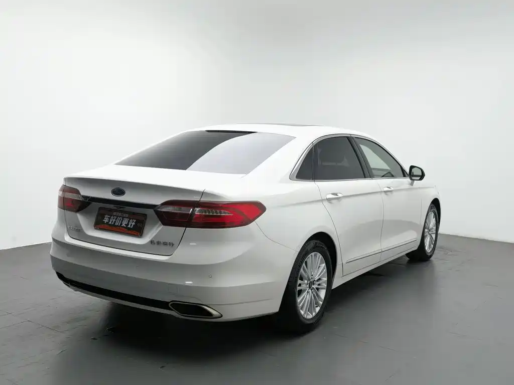 Ford Taurus — миниатюра 2