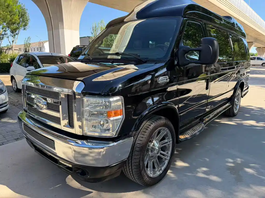 Ford E350 — миниатюра 2