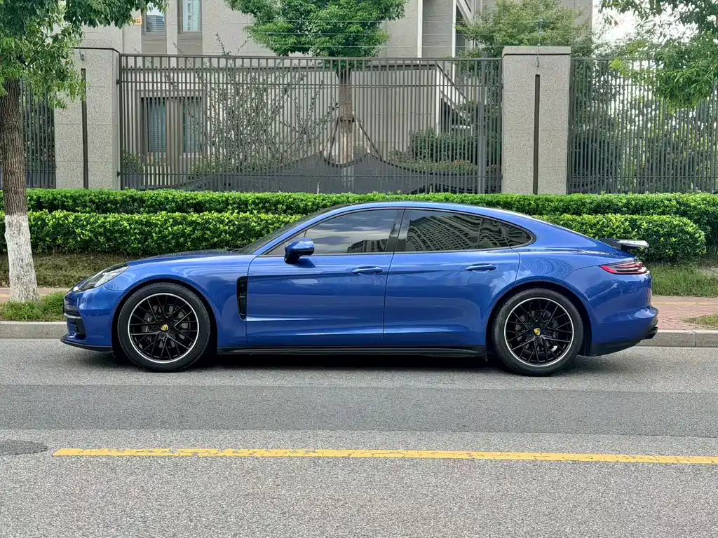 Porsche Panamera — миниатюра 11