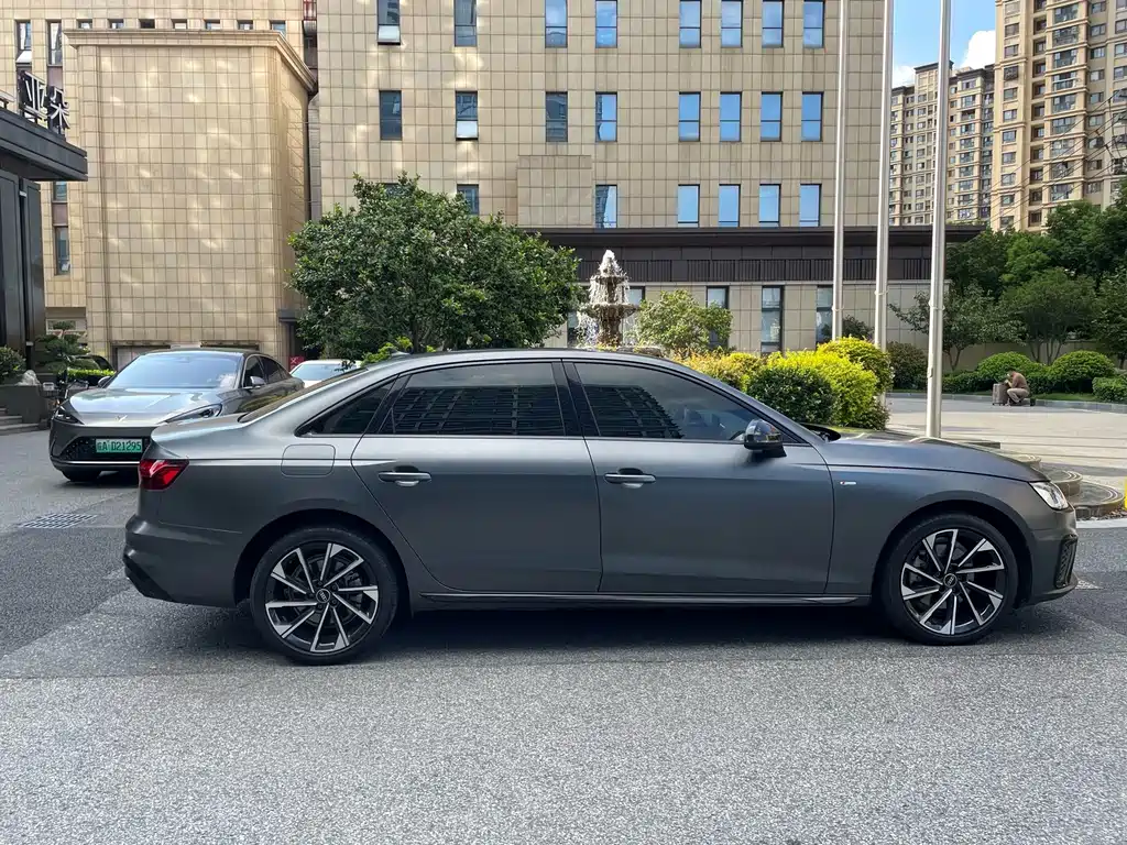 Audi A4L — миниатюра 14