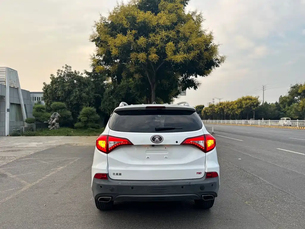BYD Song — миниатюра 4