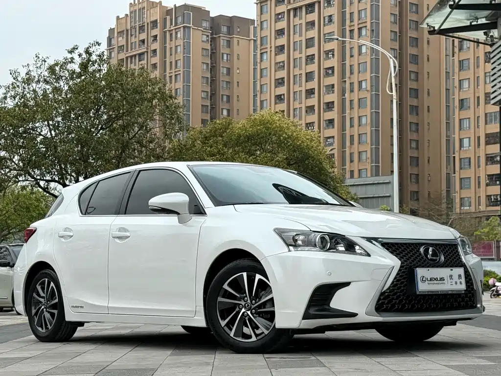 LEXUS CT