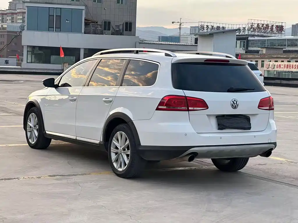 Volkswagen Magotan (Import) — миниатюра 9