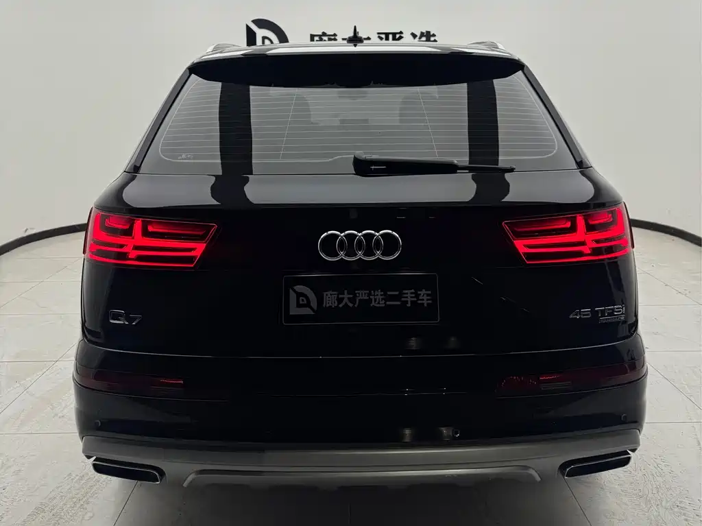 Audi Q7 — миниатюра 4