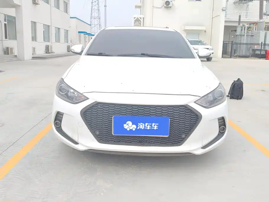 Hyundai Elantra — миниатюра 2
