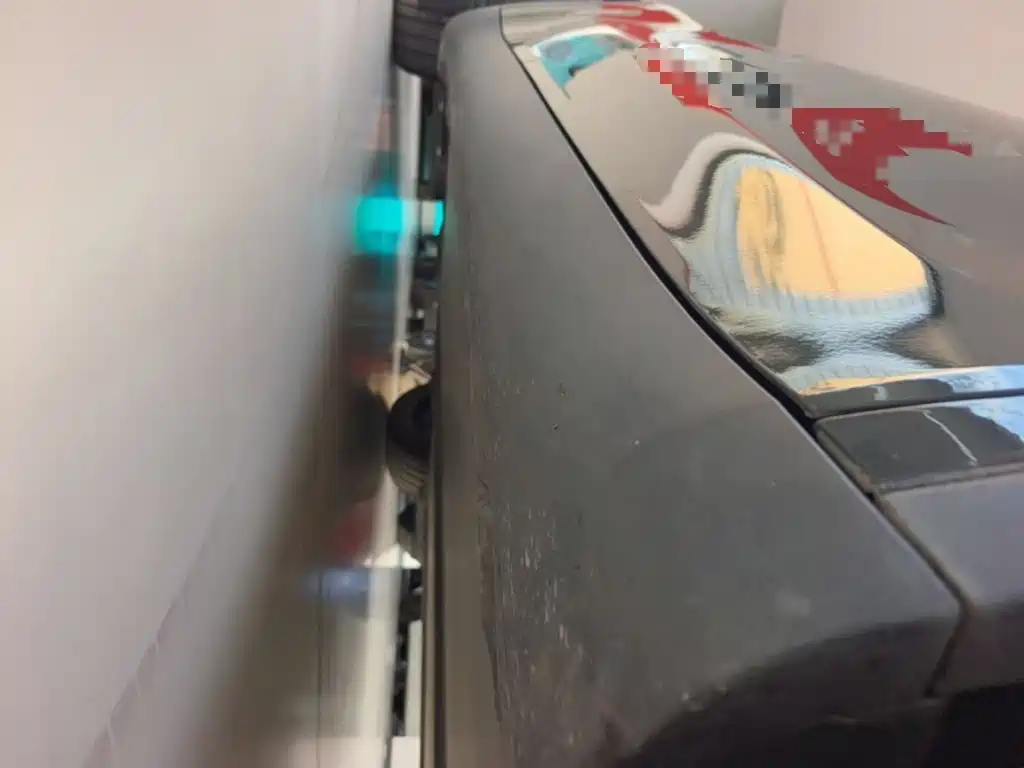 Tesla Model Y — миниатюра 21