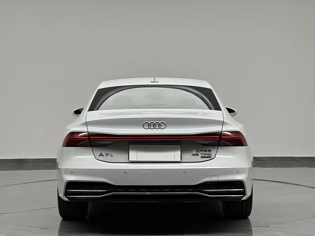 Audi A7L — миниатюра 7