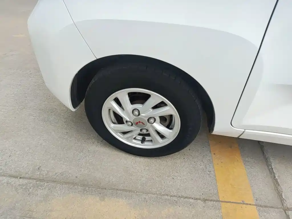 Wuling MINIEV — миниатюра 23